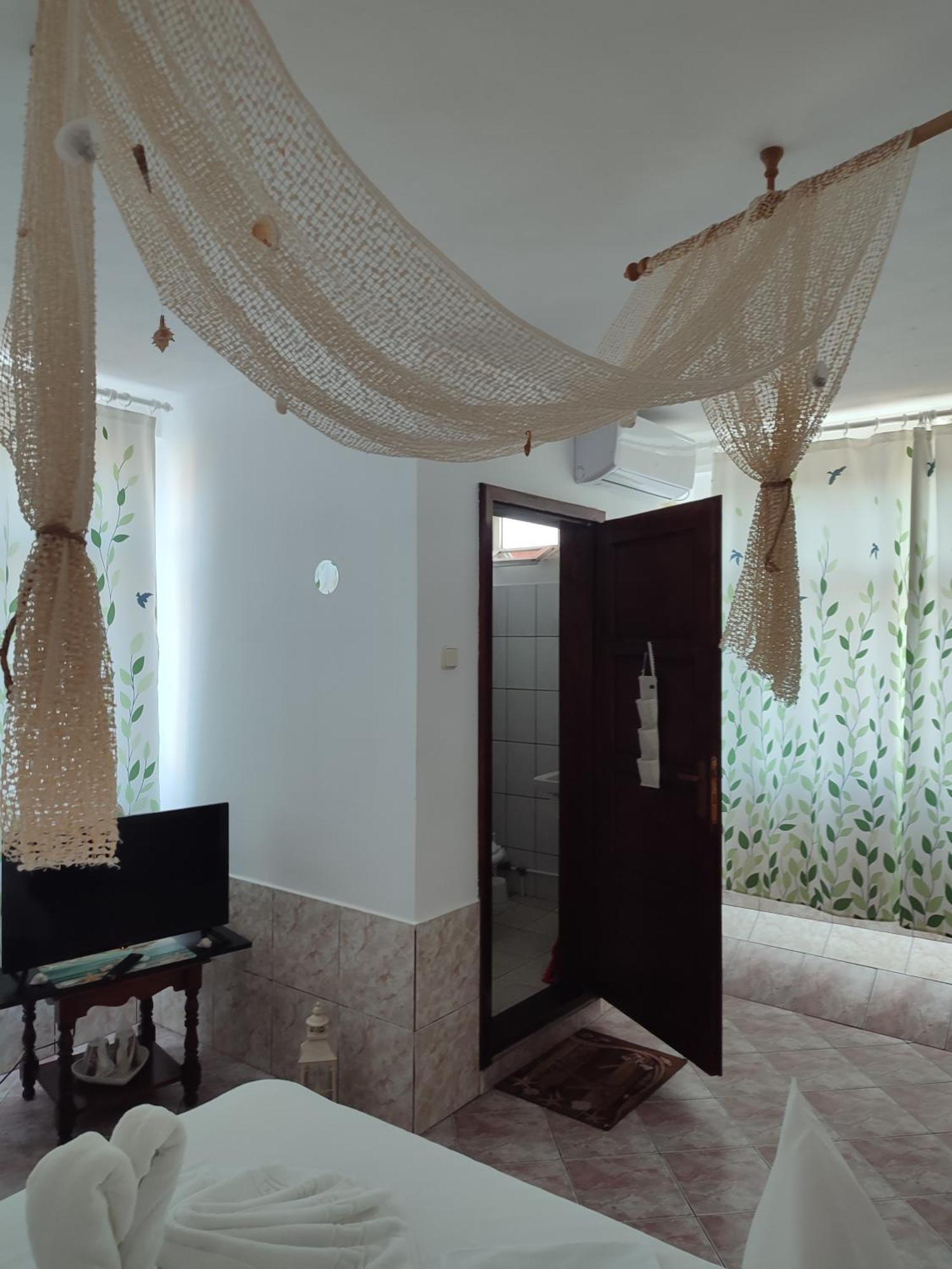 Hotel Casa Ellamy à Două Mai Extérieur photo
