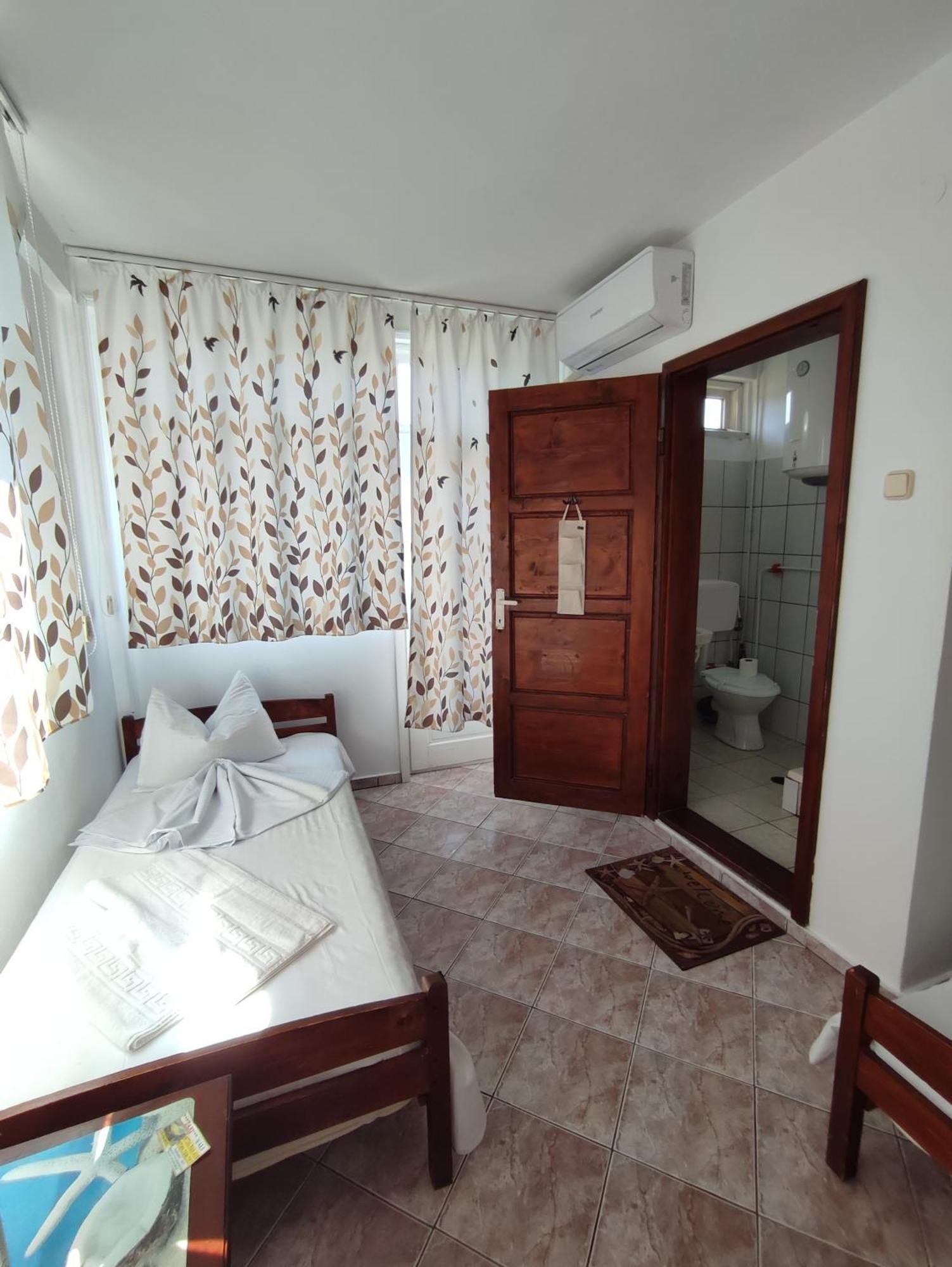 Hotel Casa Ellamy à Două Mai Extérieur photo